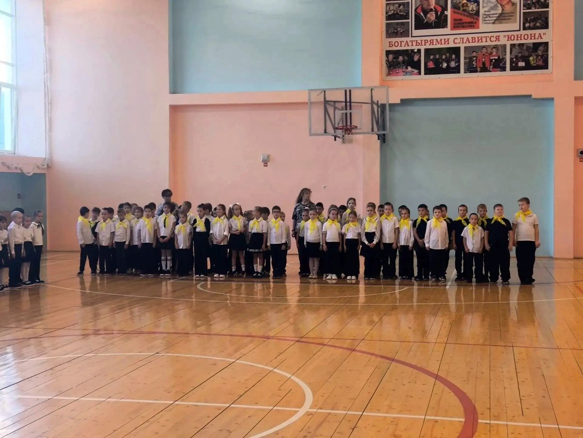 Сегодня прошла традиционная линейка